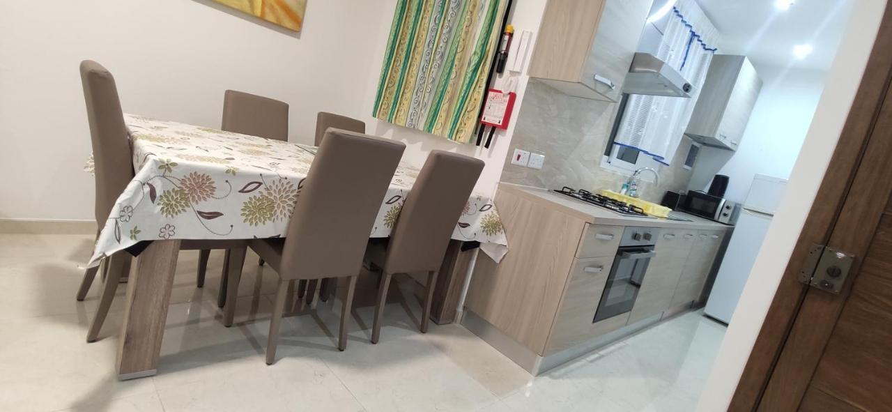 One Bed Room Apartment With Terrace 마르사스칼라 외부 사진